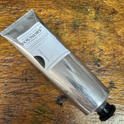 Foundry Pantone Black Tube
